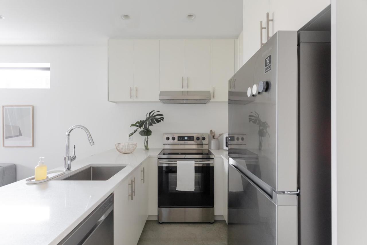 Welcome To Kinn Apartment - Lovely One Bedroom 溫哥華 外观 照片