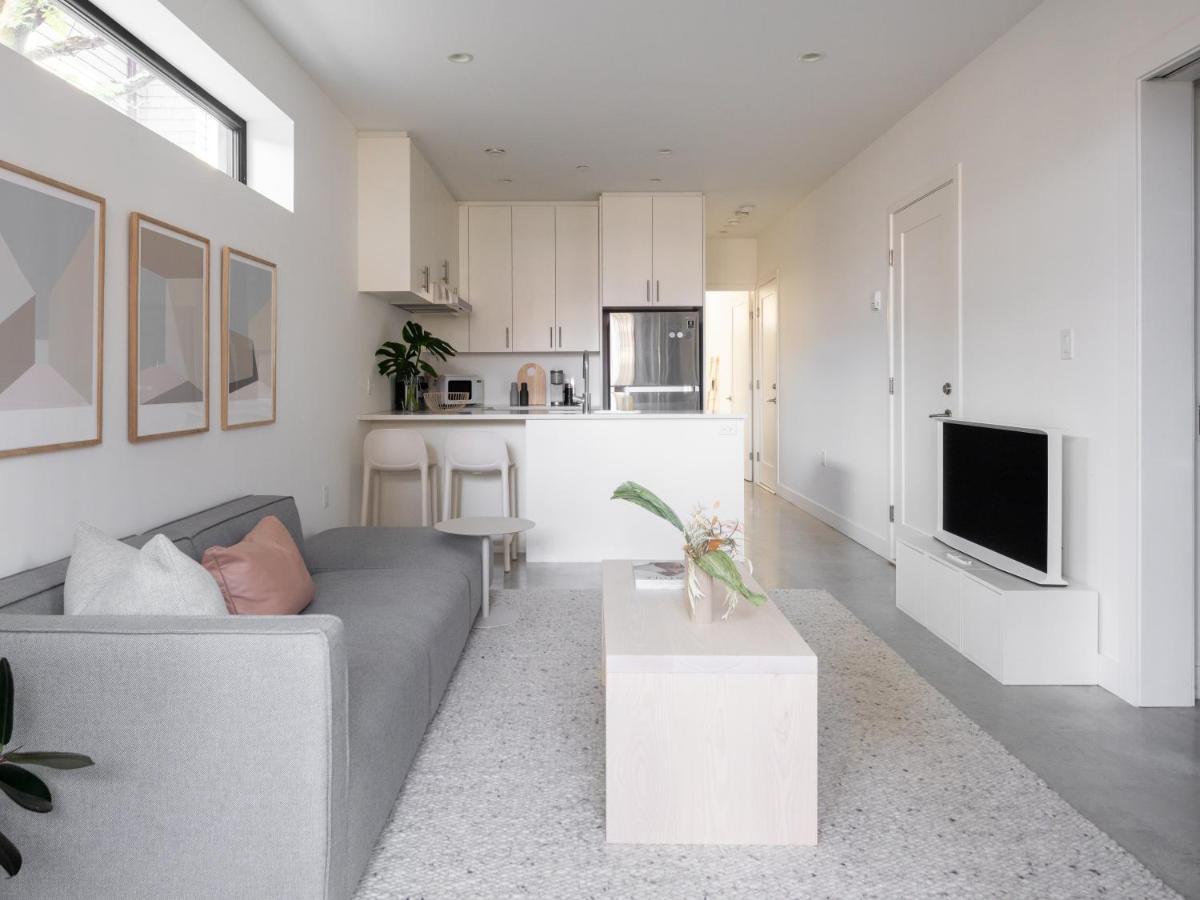 Welcome To Kinn Apartment - Lovely One Bedroom 溫哥華 外观 照片